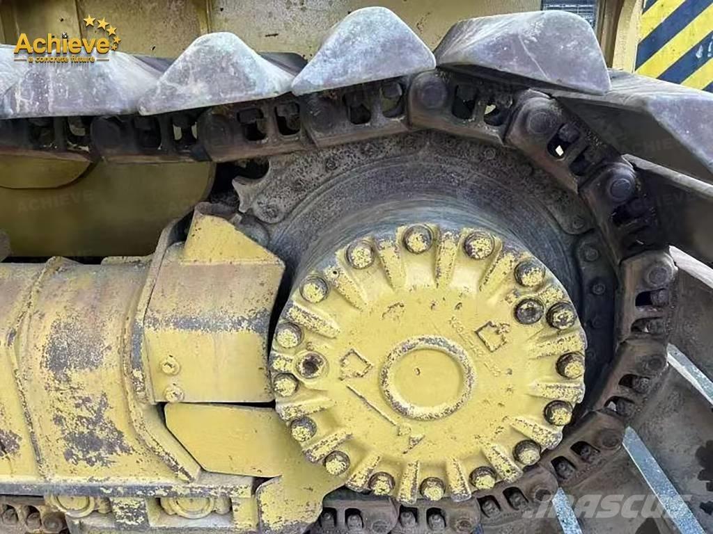 CAT D 3 Buldožeri gusjeničari