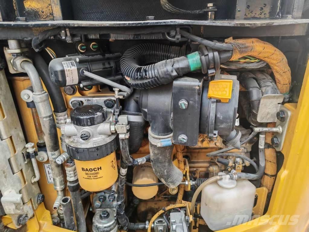 CAT 302 CR Mini bageri <7t