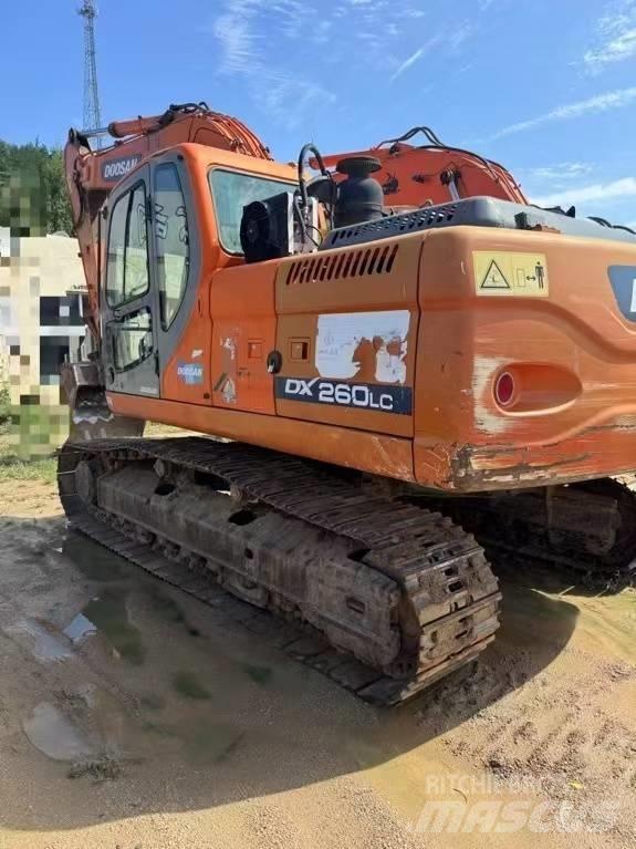 Doosan DX 260LC Bageri gusjeničari