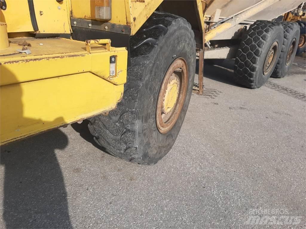 Volvo A25B 6x6 Zglobni demperi