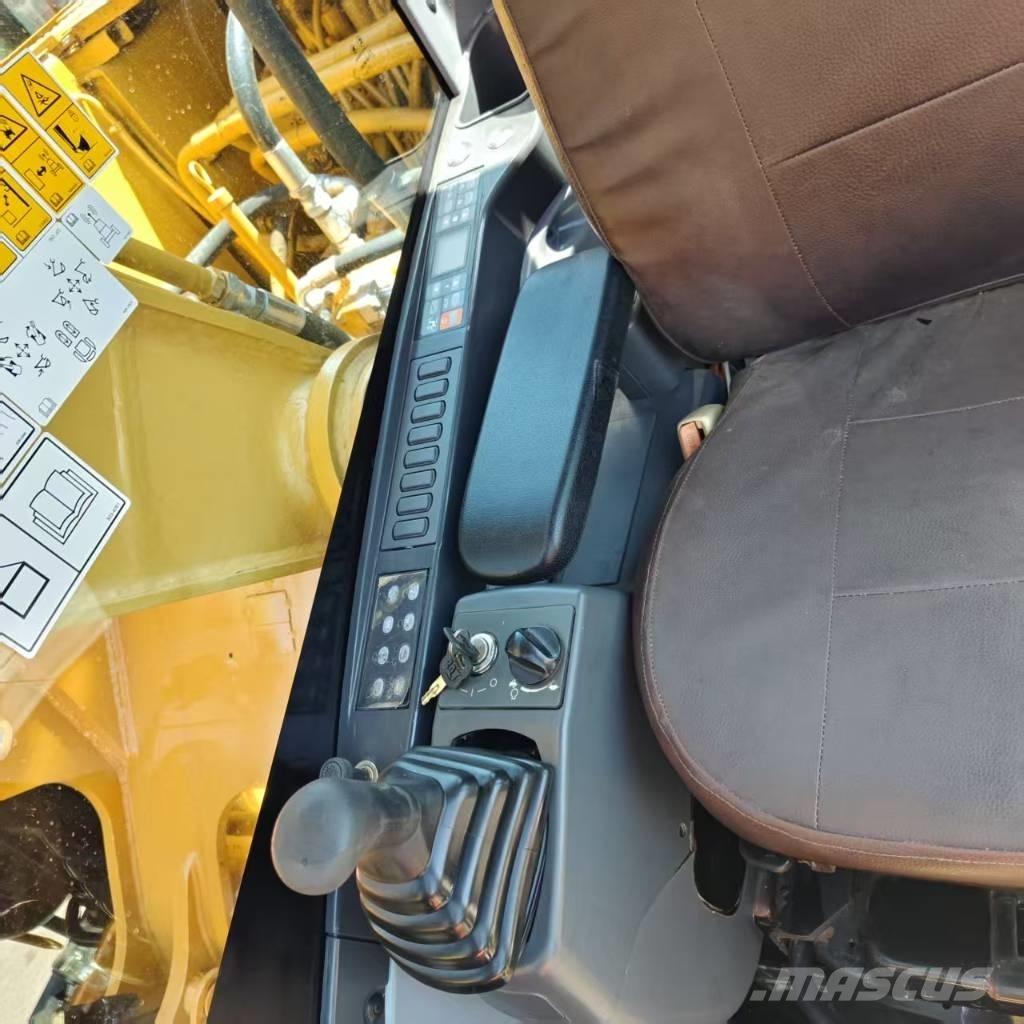 CAT 320 D Bageri gusjeničari