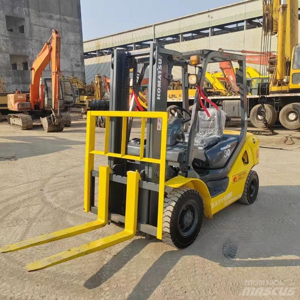 Komatsu FD 30 Dizelski viličari