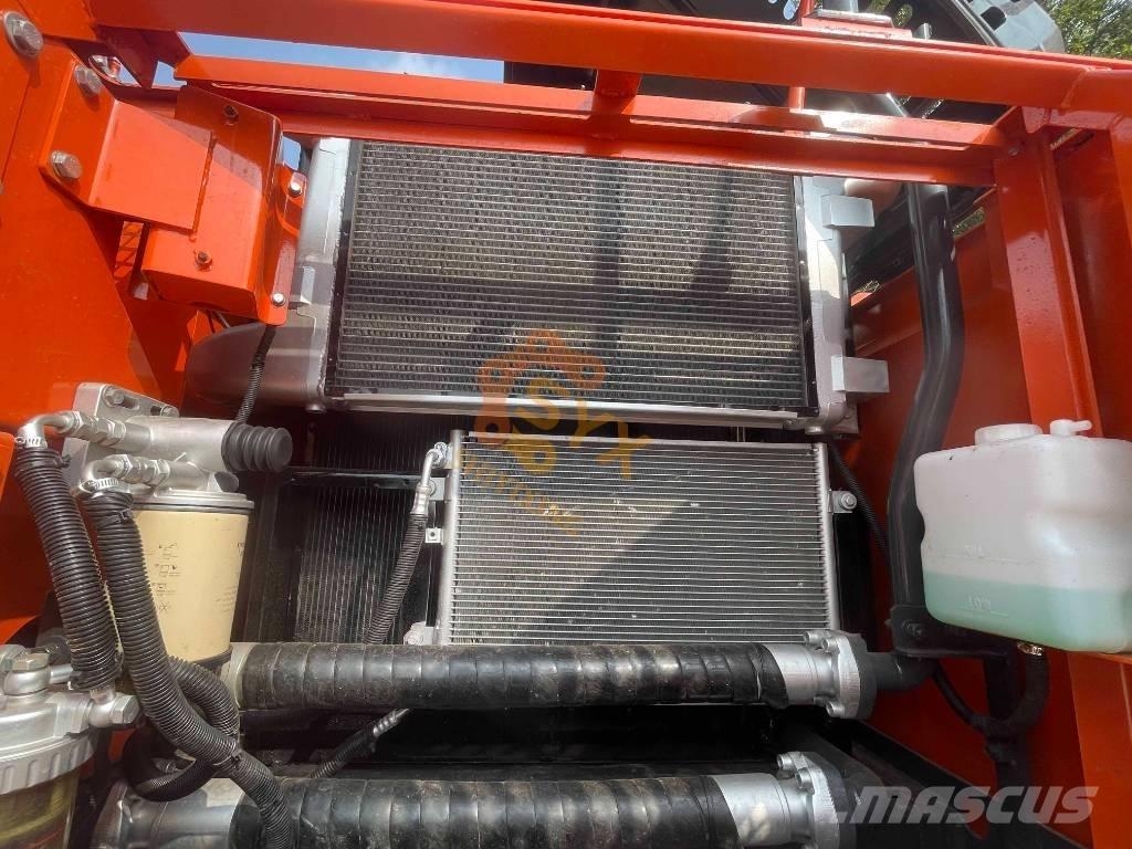 Doosan DX 300 Bageri gusjeničari