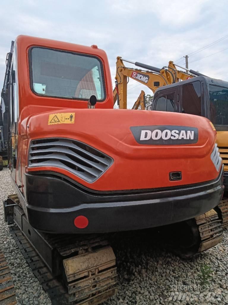 Doosan DX 75 Mini bageri <7t