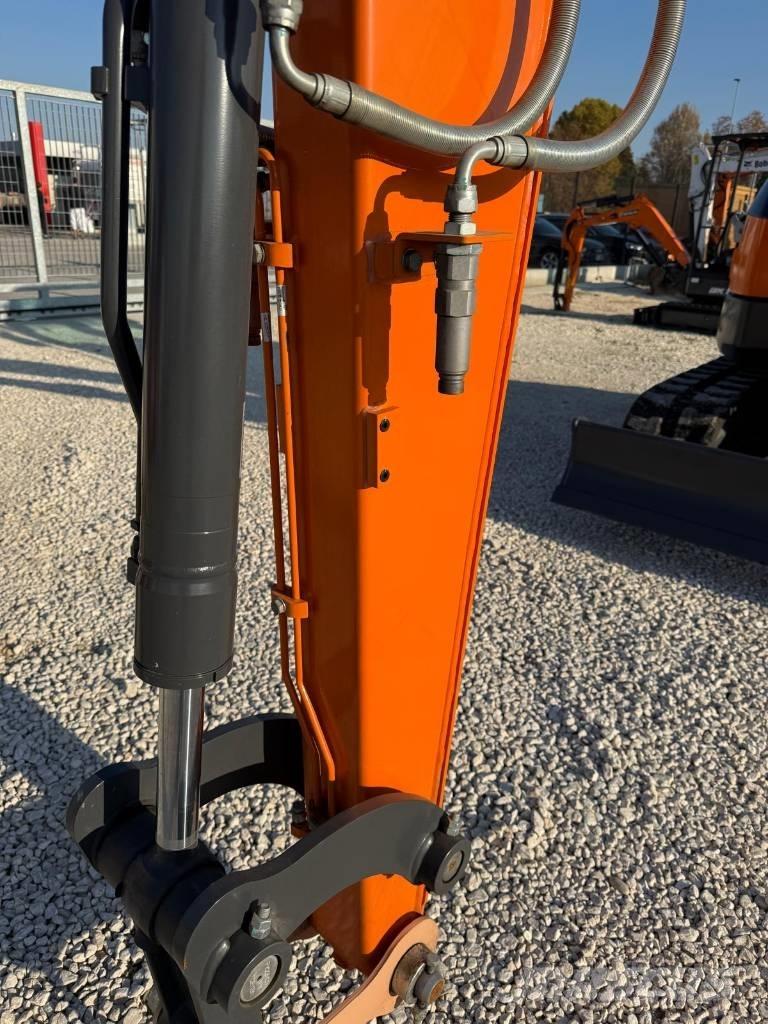 Develon DX 55 R-7 Bageri gusjeničari