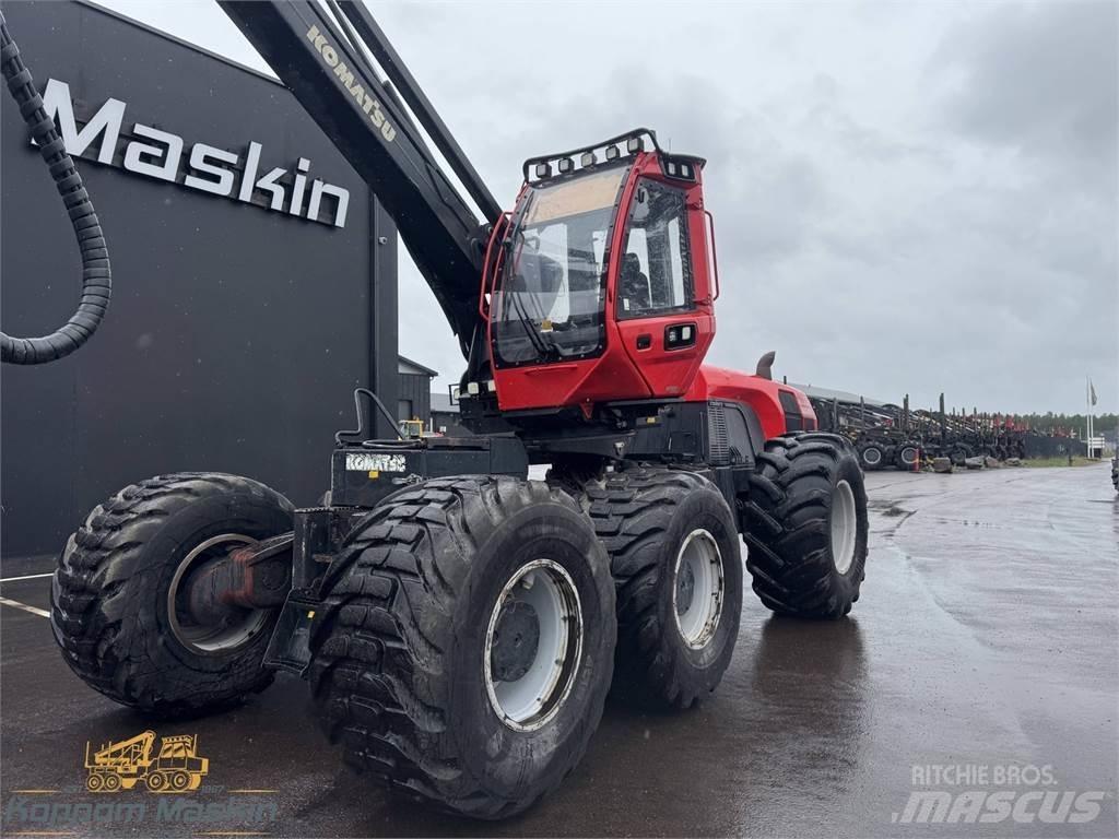 Komatsu 951 Harversteri