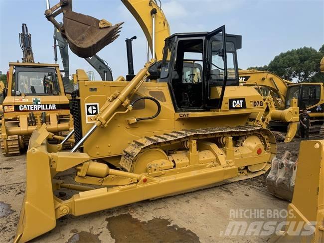CAT D 7 G Buldožeri gusjeničari