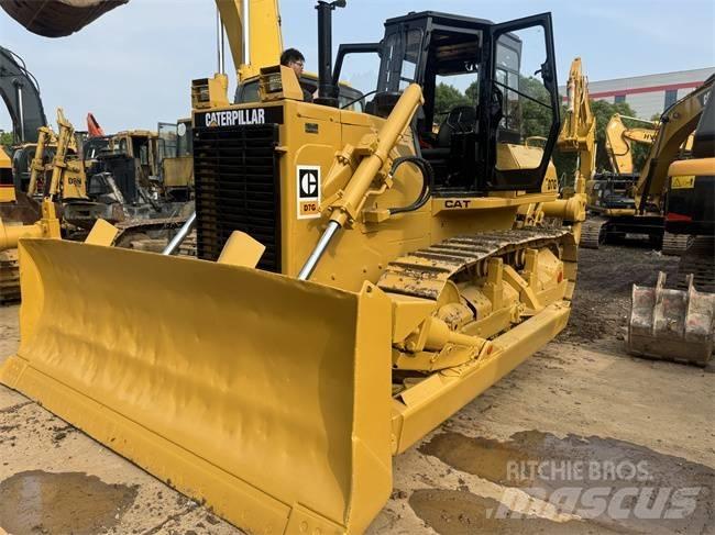 CAT D 7 G Buldožeri gusjeničari
