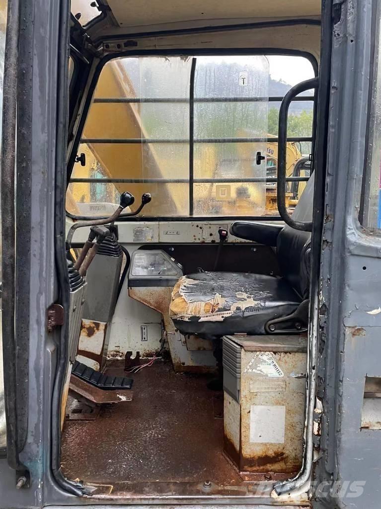 Sumitomo S160 Bageri gusjeničari