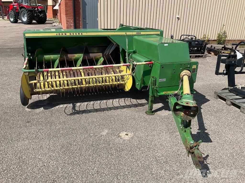 John Deere 440 Balirke za kockaste bale