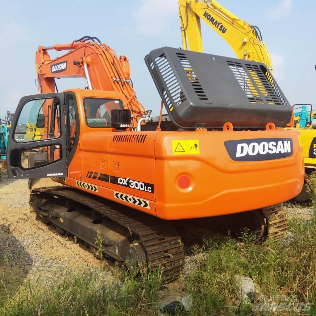 Doosan DX 300 LC Bageri gusjeničari