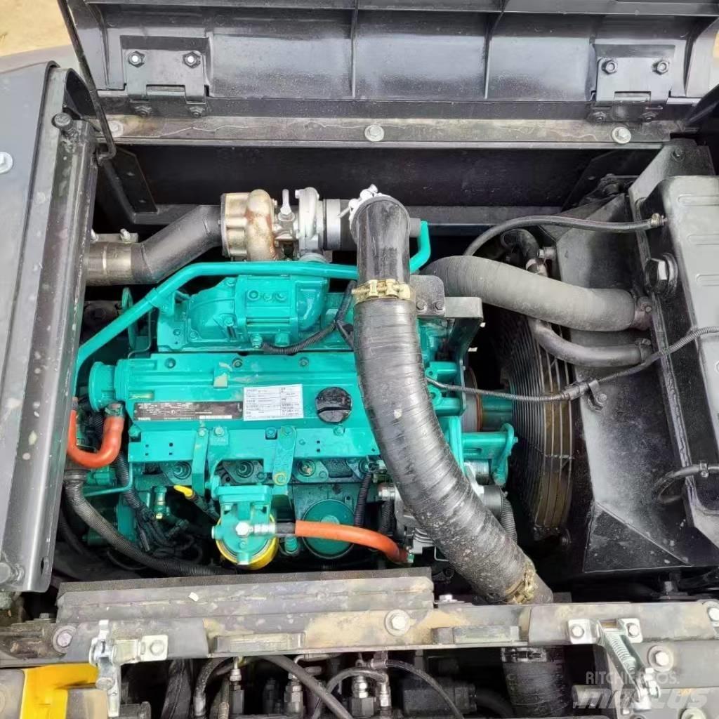 Volvo EC 140 Bageri gusjeničari