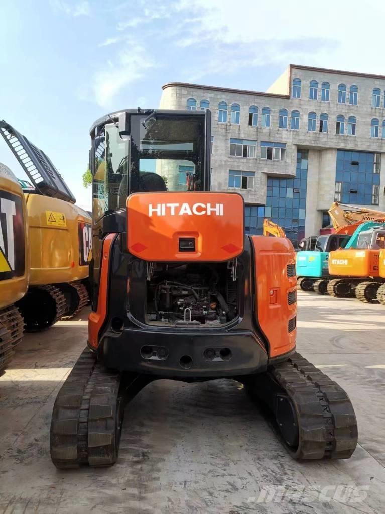 Hitachi ZX55USR Mini bageri <7t