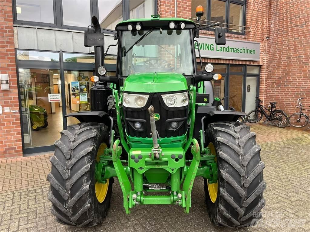 John Deere 6110 M Traktori