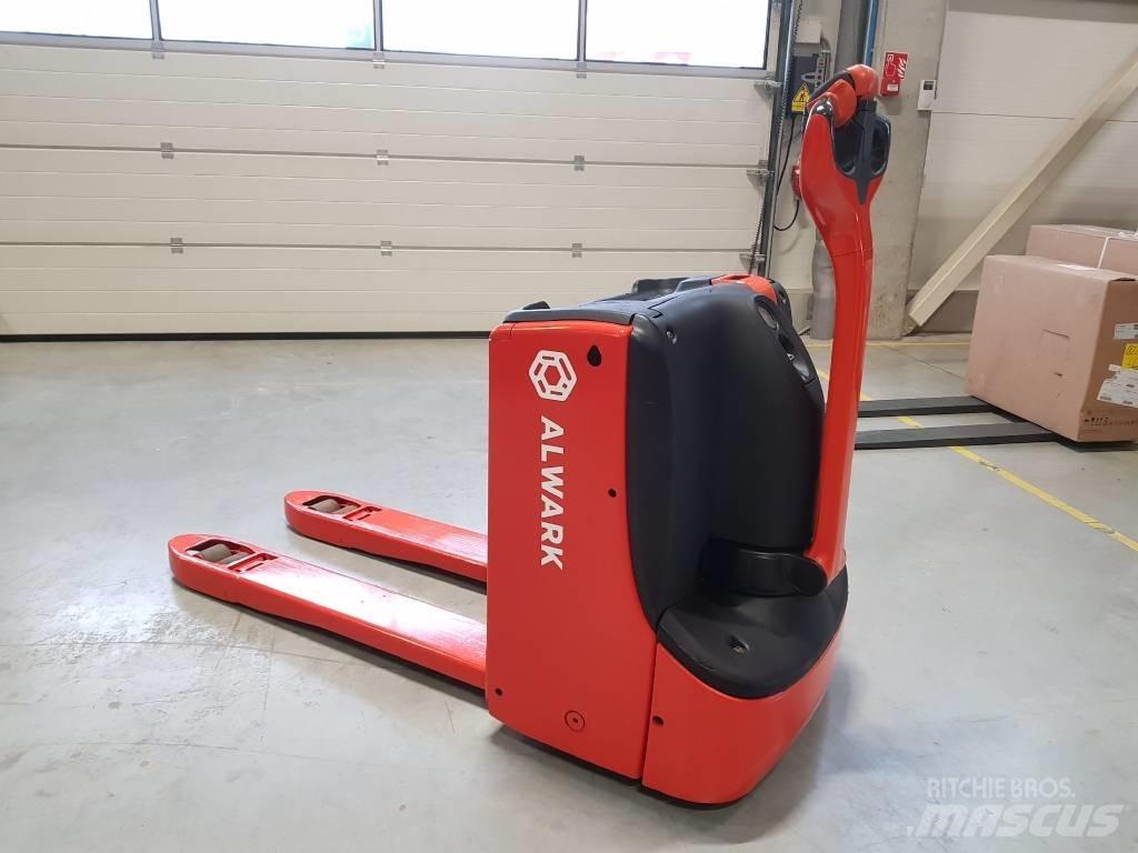 Linde T16 Nisko podizni električni viličar