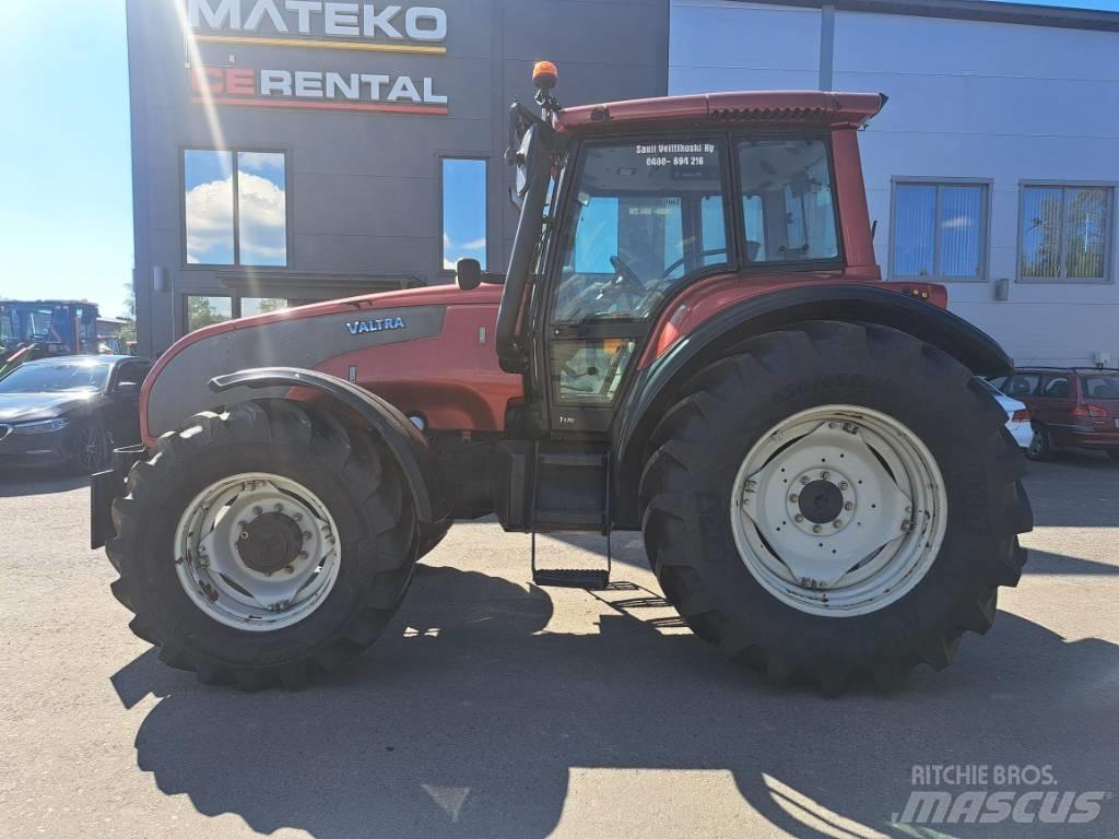 Valtra T 170 Traktori