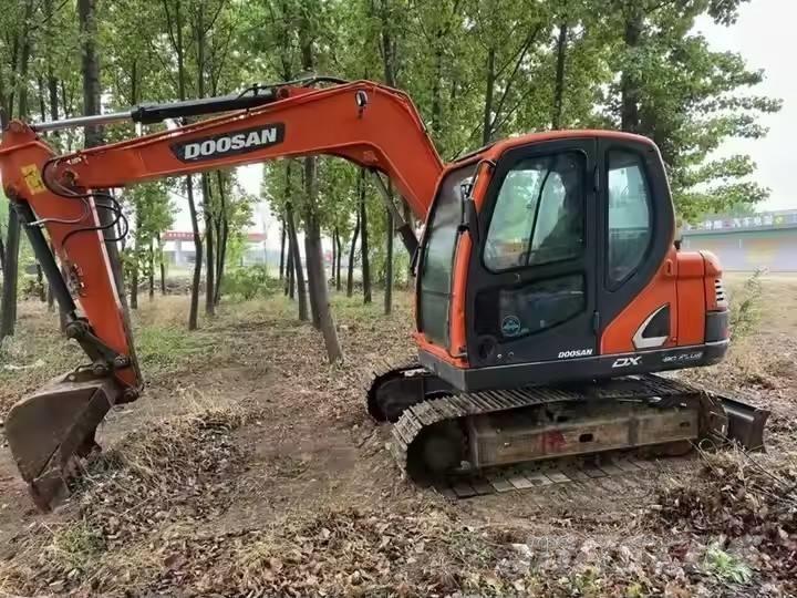 Doosan DX 75 Bageri gusjeničari