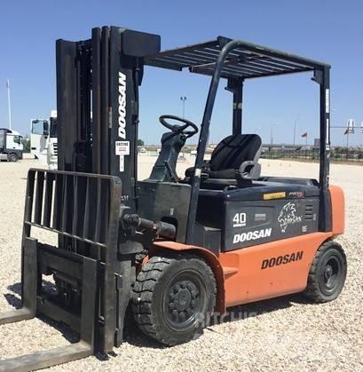 Doosan B40 X-5 Električni viličari