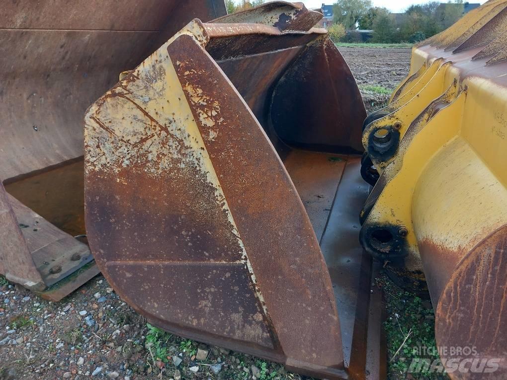 Komatsu WA480-8 Kašike / Korpe