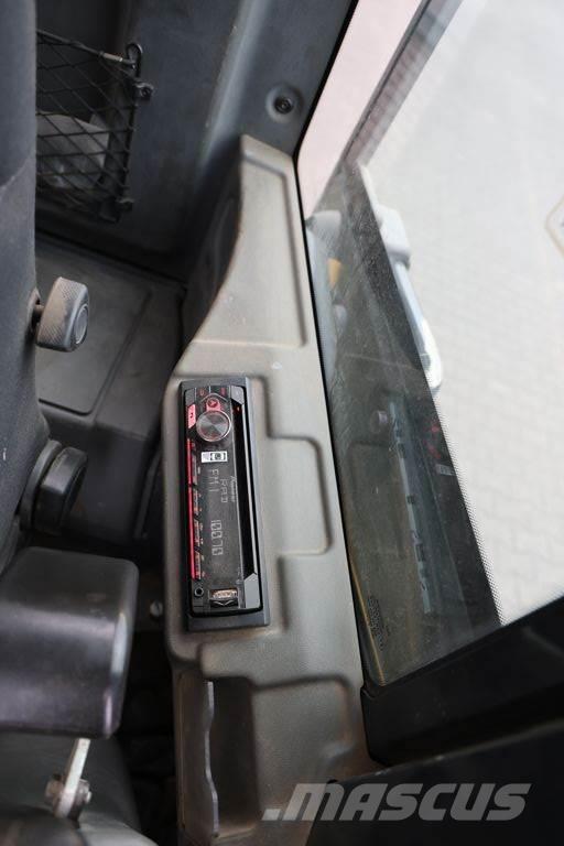 Yanmar SV60 Bageri gusjeničari