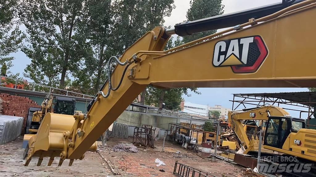 CAT 2021 CAT 323Gx Bageri na kotačima