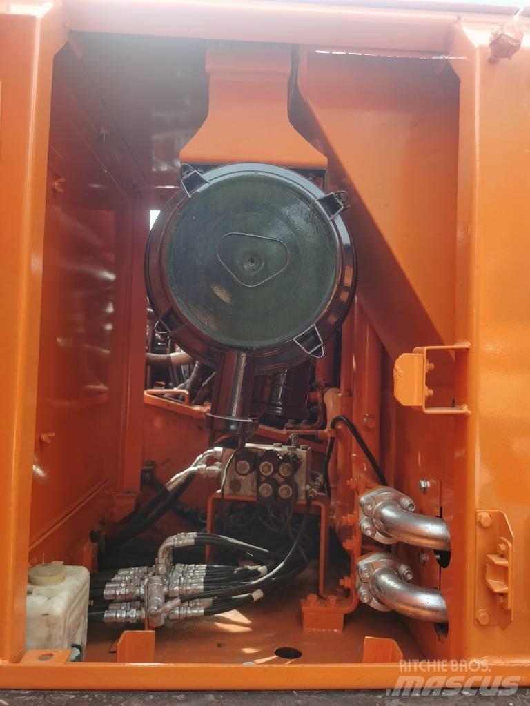 Doosan DX 225 LC-9 Bageri gusjeničari