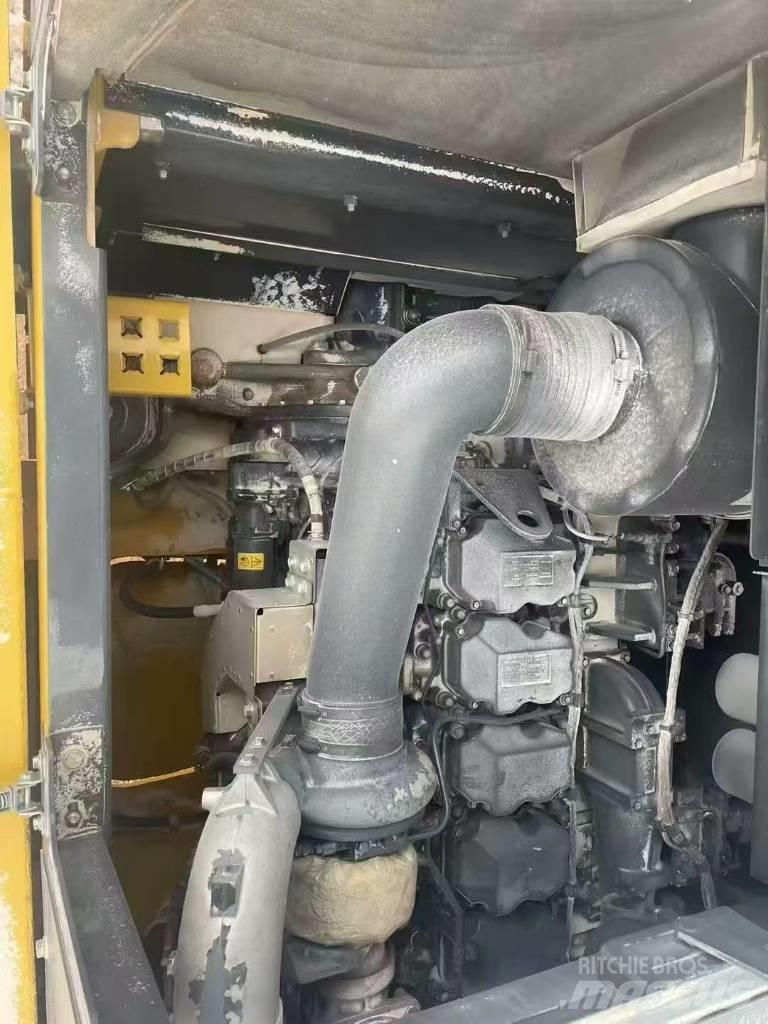 Komatsu pc850 Bageri gusjeničari