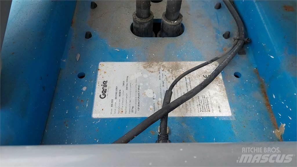 Genie GS1932 Škaraste platforme