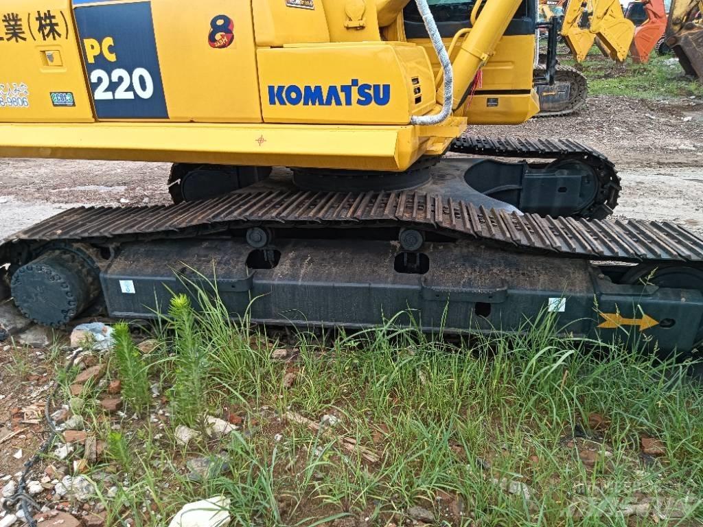 Komatsu PC 220-8 Bageri gusjeničari