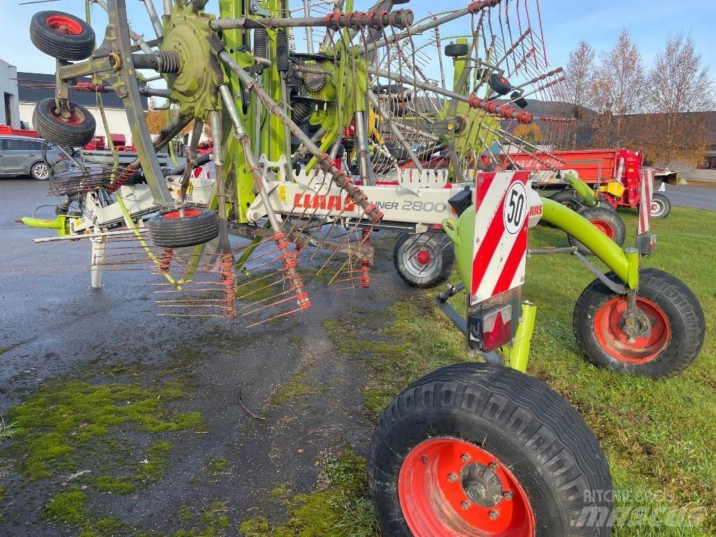 CLAAS Liner 2800 Okretači i sakupljači sijena