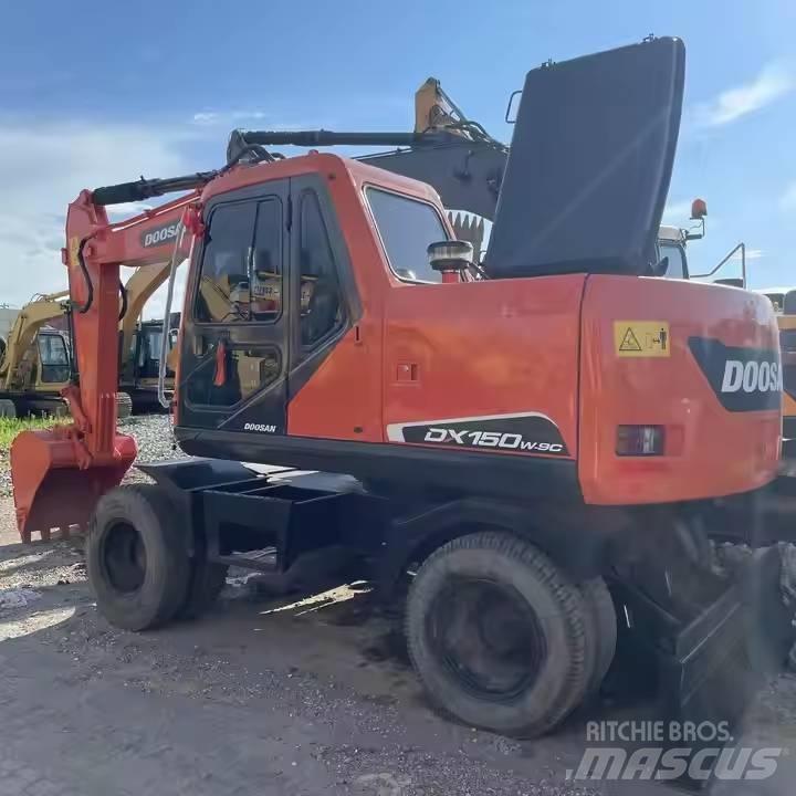 Doosan DX150W-9C Bageri na kotačima