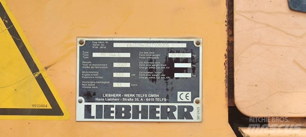 Liebherr PR 744 L Buldožeri gusjeničari