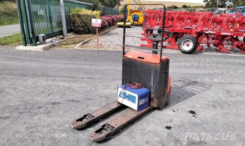 Toyota LWE 180 Nisko podizni električni viličar