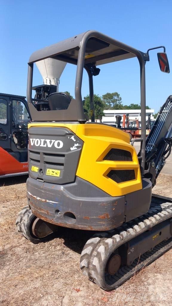 Volvo EC 27 D Mini bageri <7t