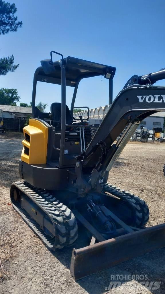 Volvo EC 27 D Mini bageri <7t