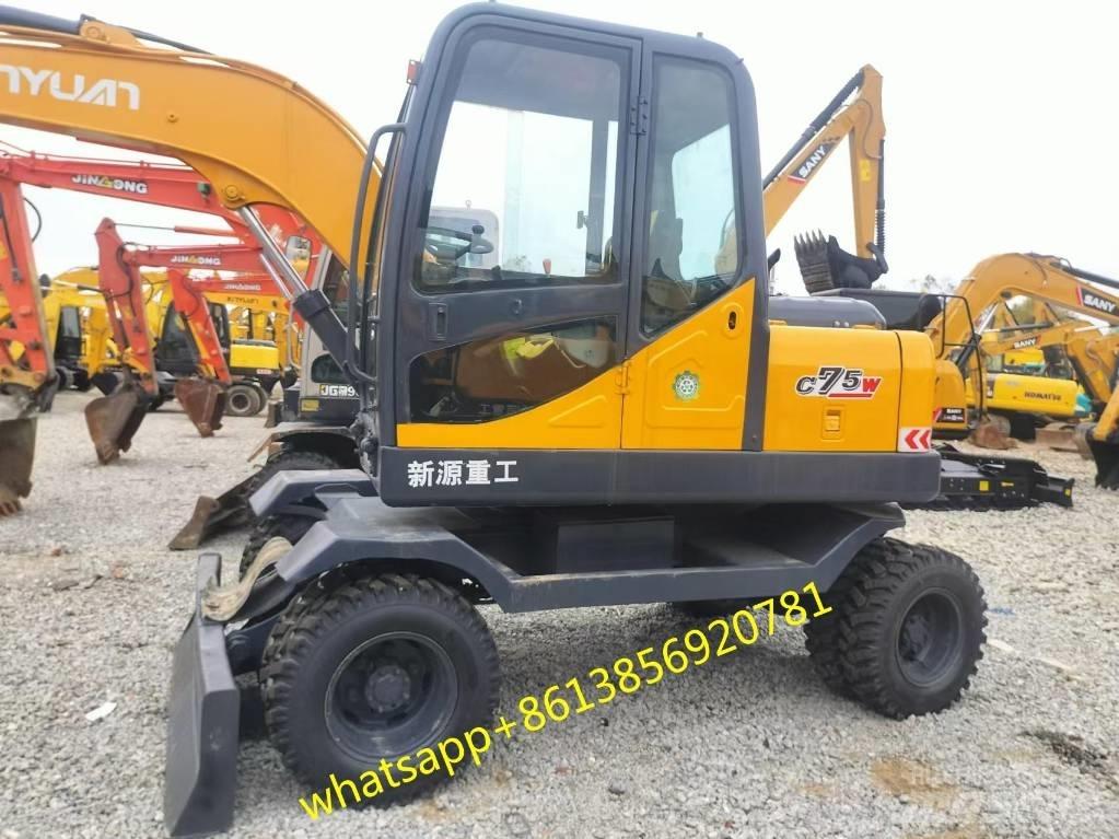 Xinyuan XYB75W Bageri gusjeničari