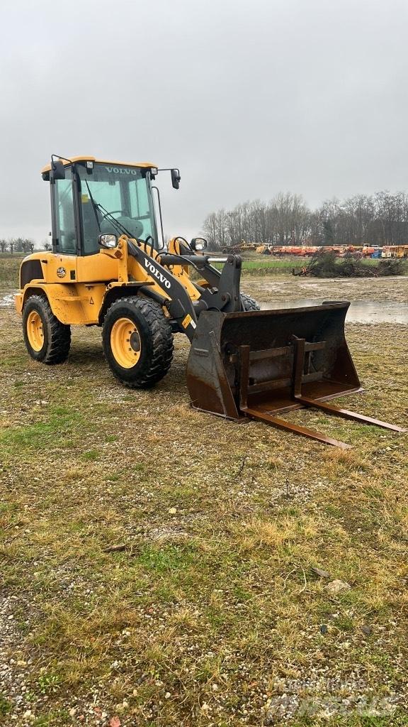 Volvo L 30 G Utovarivači na kotačima