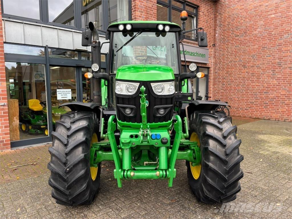 John Deere 6105M Traktori