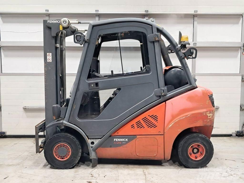 Linde H25T-02 Plinski viličari