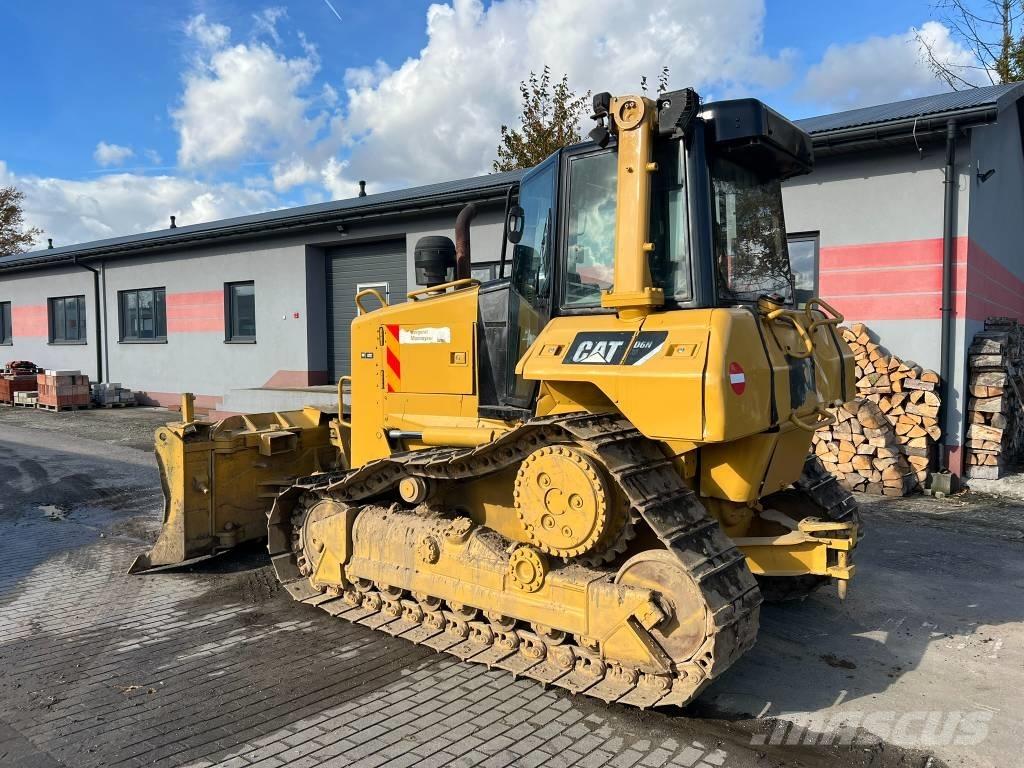 CAT D 6 N XL Buldožeri gusjeničari