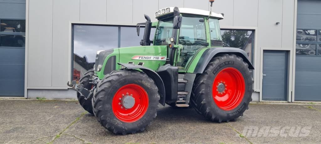 Fendt 718 Vario TMS Traktori