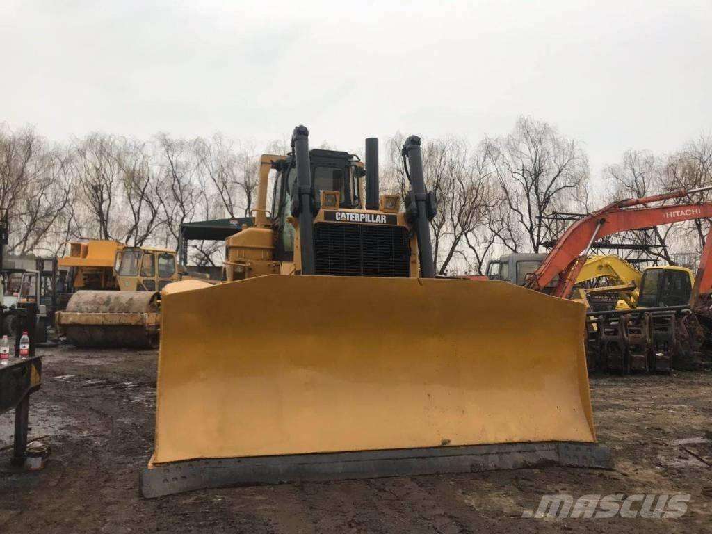 CAT D 8 N Buldožeri gusjeničari