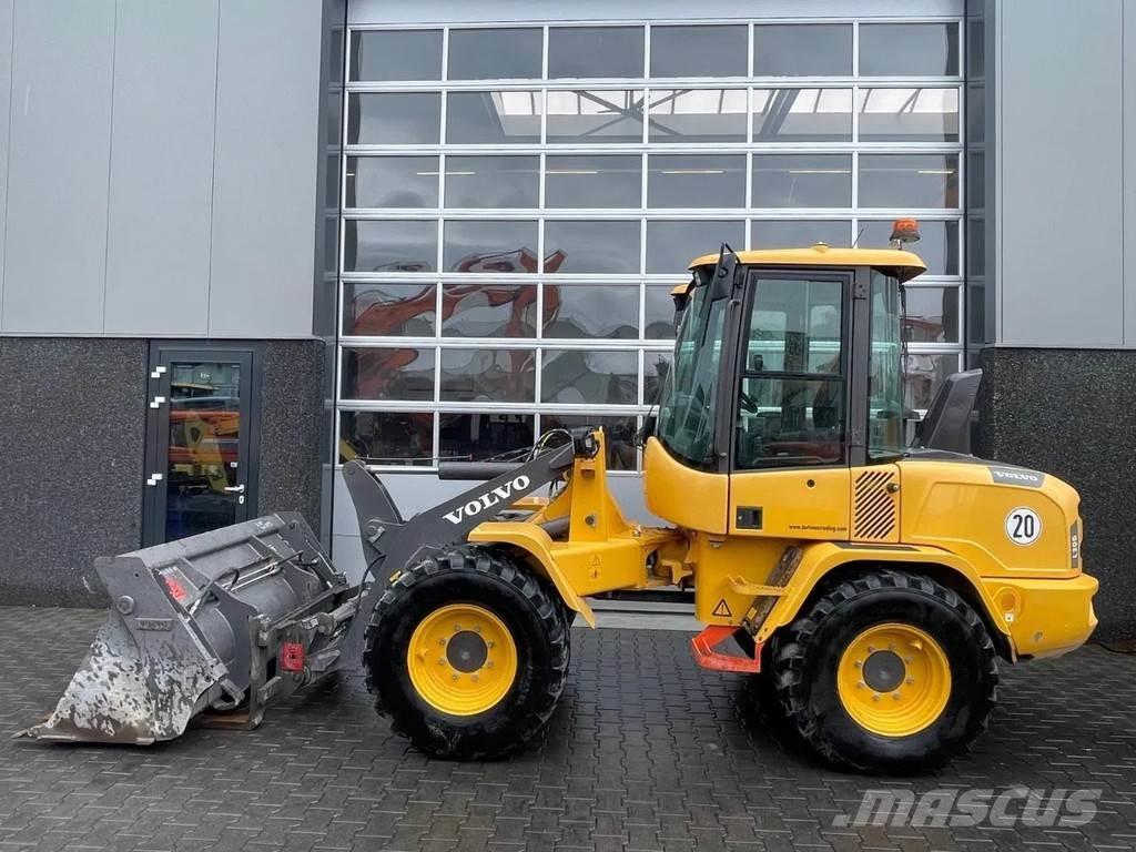 Volvo L30G Utovarivači na kotačima