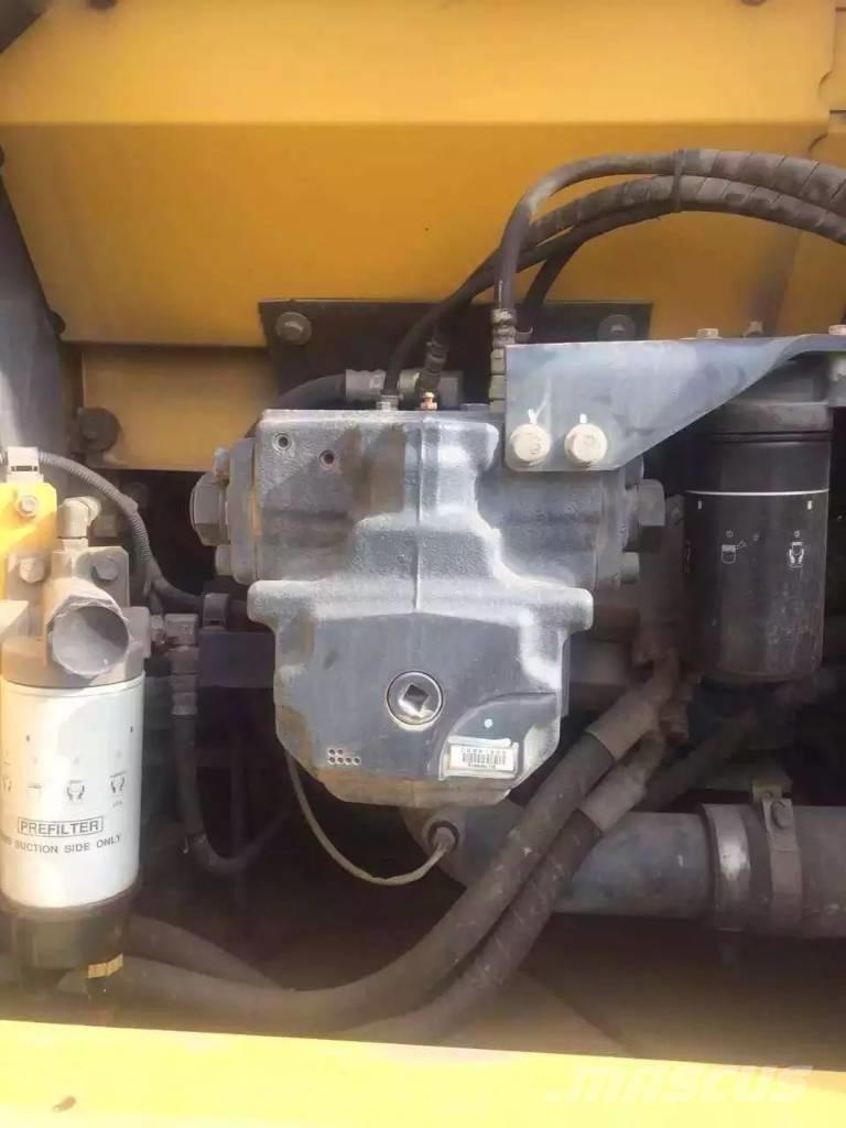 Komatsu PC 200-7 Bageri gusjeničari