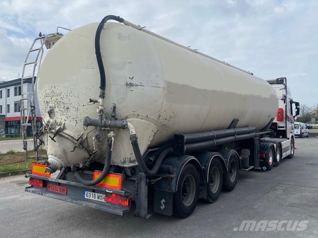 Spitzer SK2452 Tanker poluprikolice
