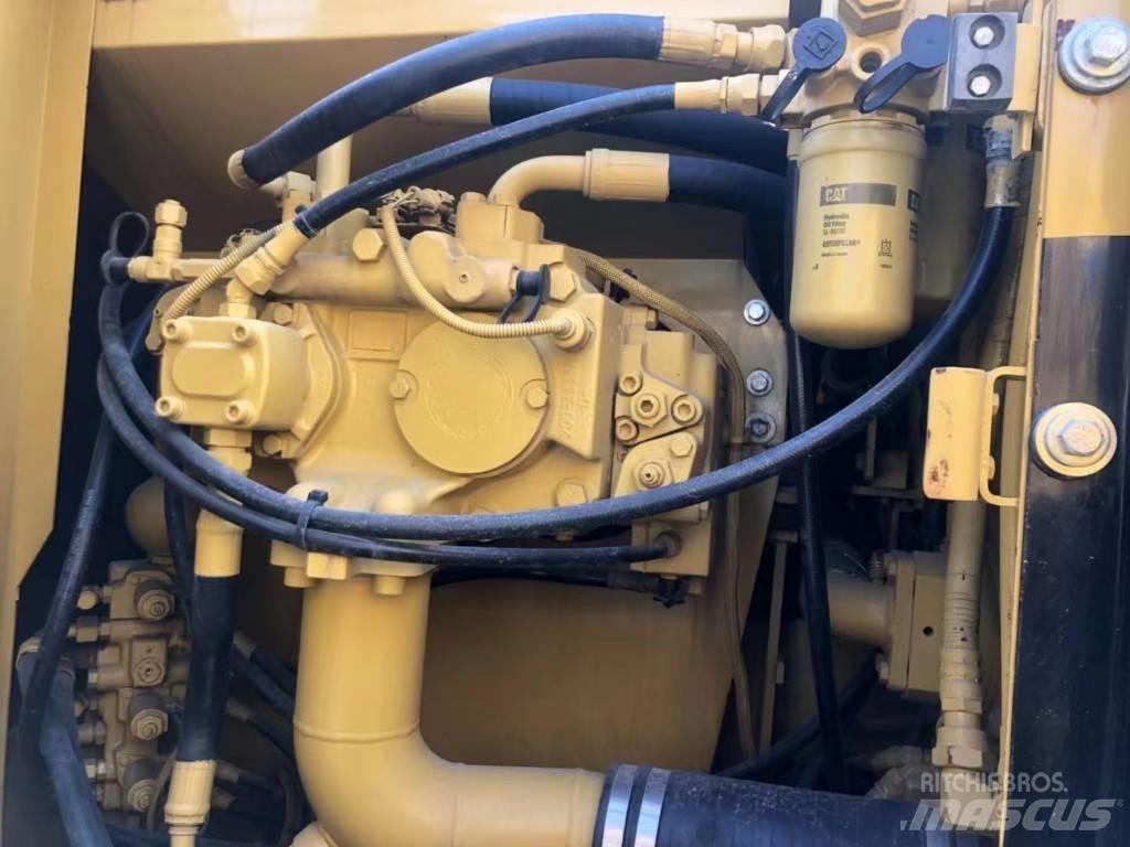 CAT 318C Bageri gusjeničari