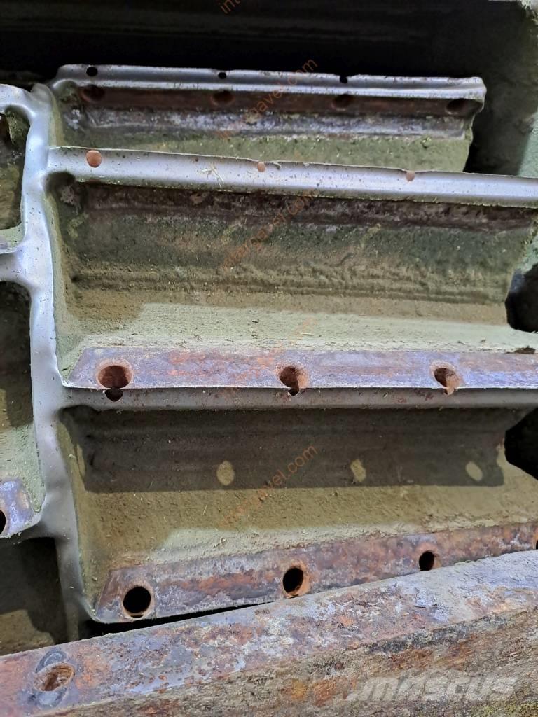 CLAAS Jaguar 850 Strojevi za krmu na vlastiti pogon