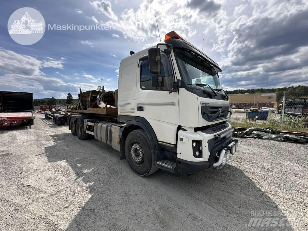 Volvo FMX 460 Rol kiper kamioni s kukama za dizanje