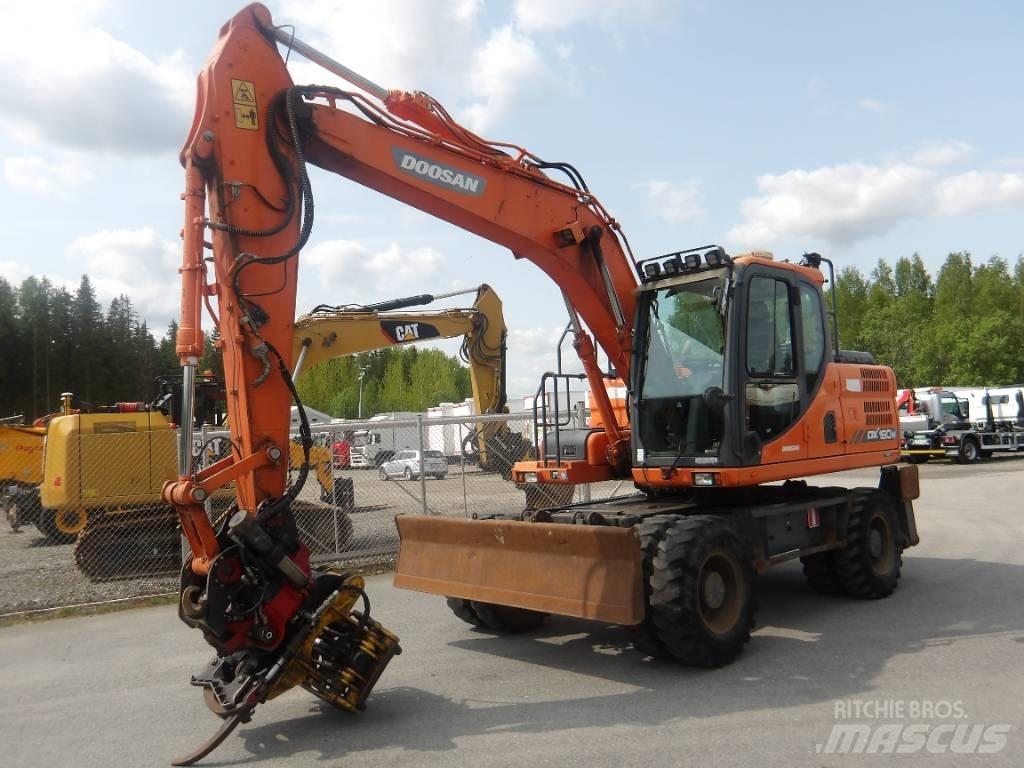 Doosan DX 160 W Bageri na kotačima