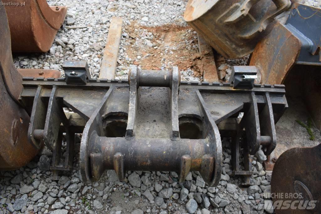Komatsu PW118MR-11 Bageri na kotačima